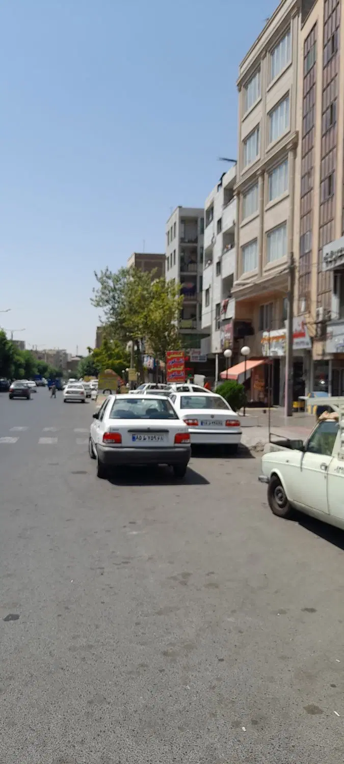 مغازه بربلواراصلی ۳۵ متری تاپ لوکیشن