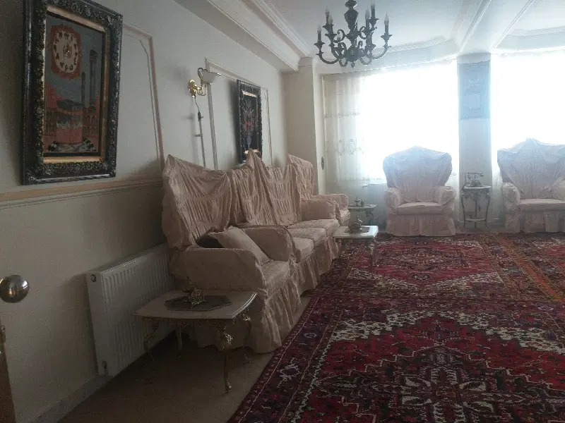 اجاره یک واحد آپارتمان در چهارراه عباسی