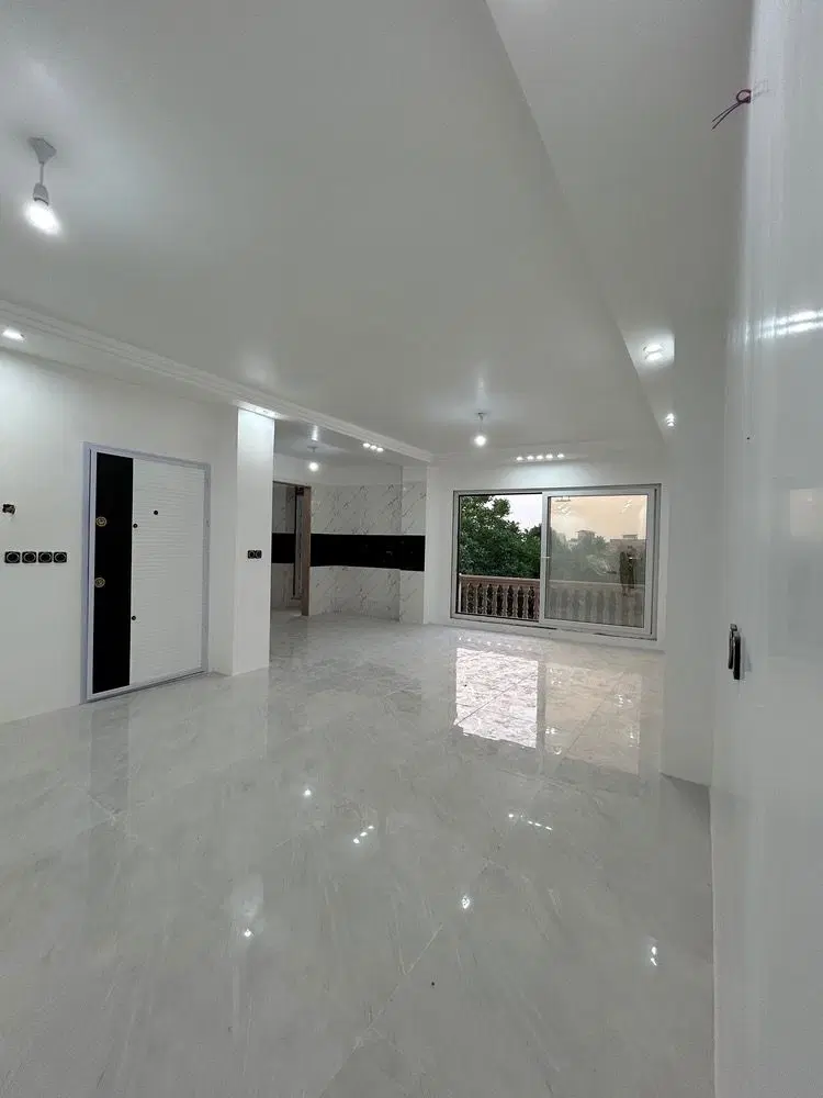 اپارتمان ۲واحدی نوسار خشک کلید نخورده