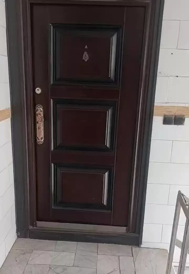 واحد واحد ۱۱۵متری خوش نقشه بدون پرتی