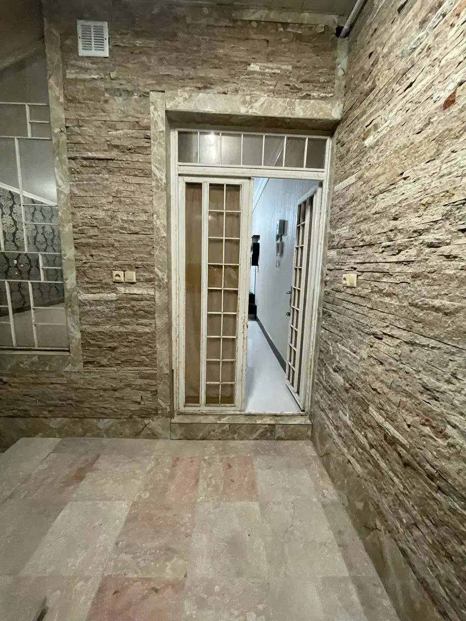 رهن کامل طبقه اول از دو واحدی تنگک دوم