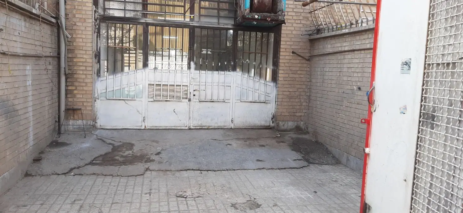 مغازه رهن و اجاره ۸۰ متری واقع در طلاب