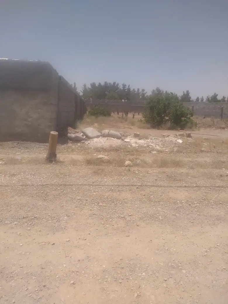 زمین پشت اداره دارایی