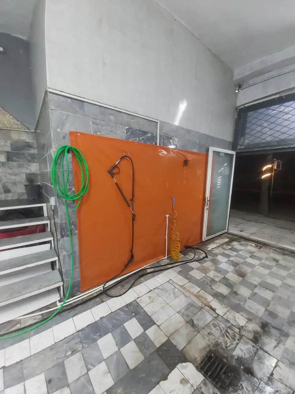 مغازه جهت اجاره در خیابان ظفر