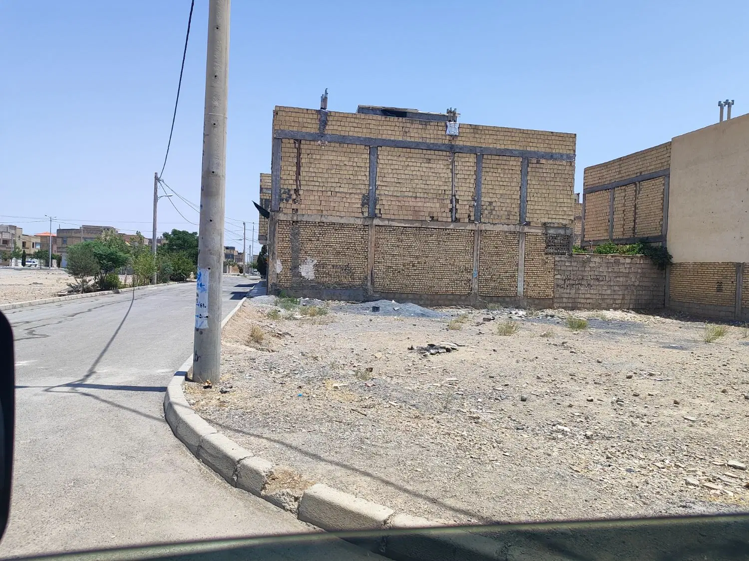 زمین جنوبی مهستان ۲۹ دوطبقه پروانه