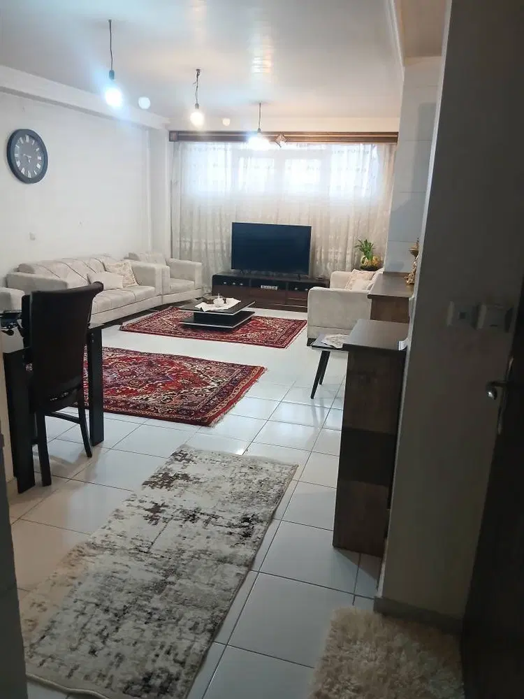 حیاط خانه سه طبقه حافظ مارالان