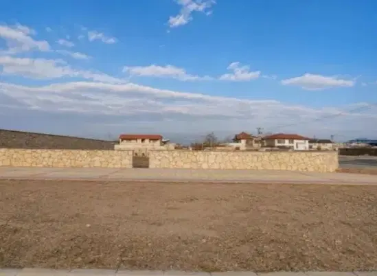 زمین فروشی