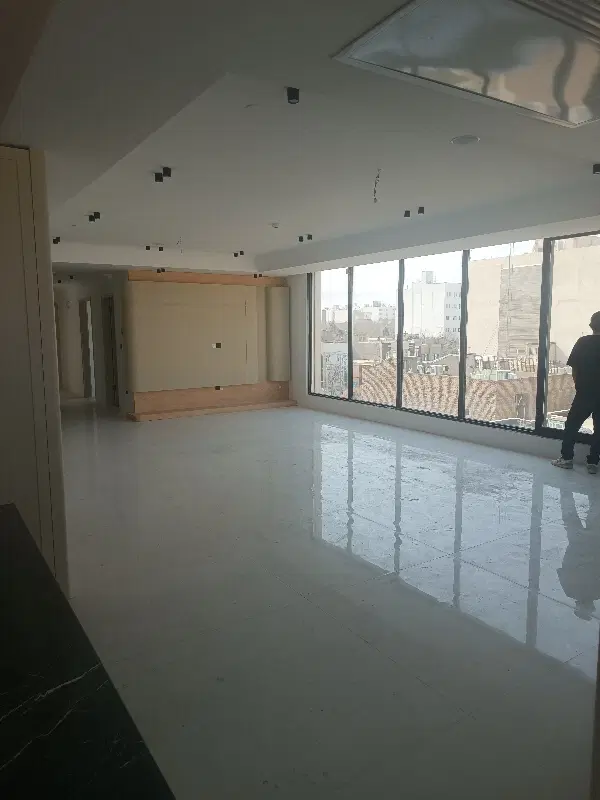 آپارتمان دانشجو ۱۸۰ متر طبقه اول سه نبش