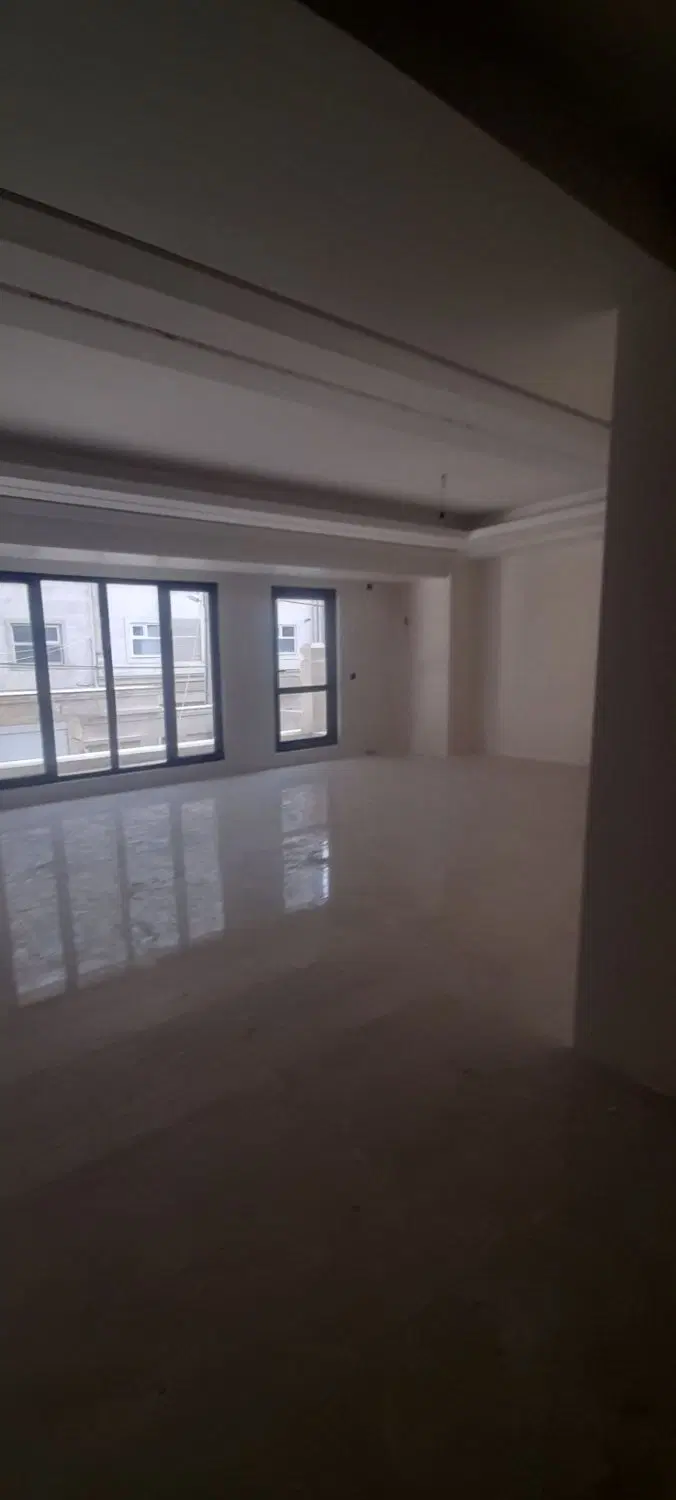 آپارتمان ۱۳۰ متر شریعتی والمان باروناواک