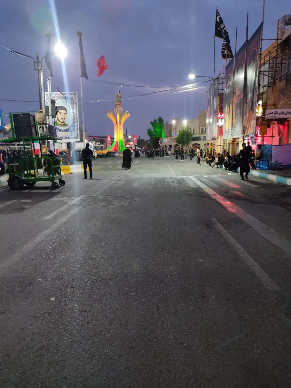 زمین فروشی