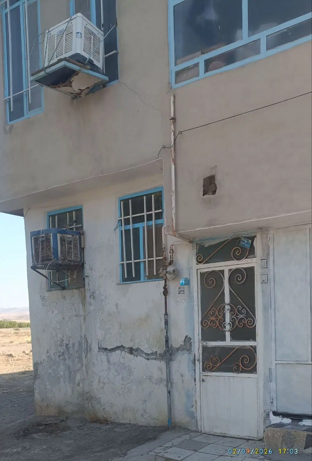 خانه دوطبقه طبقه همکف کیانشهر