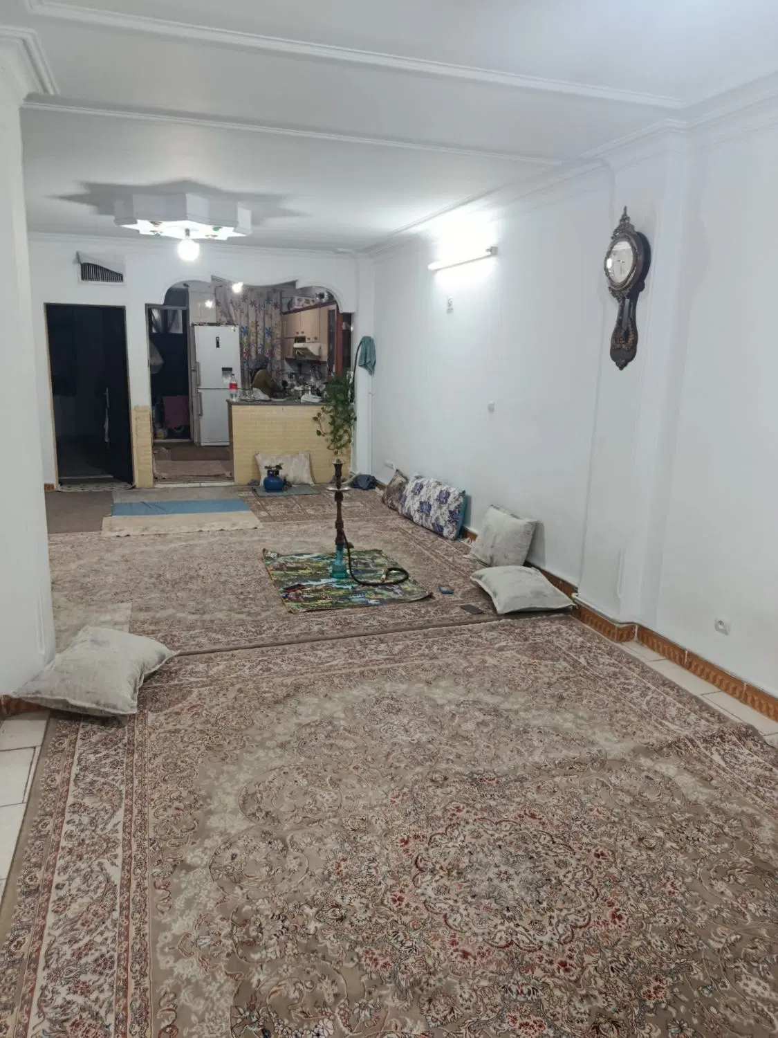 فروش یک ساختمان کامل ۴طبقه و نیم