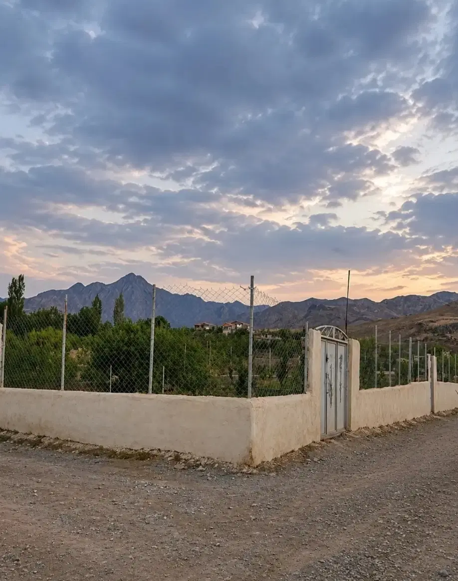 باغ ۶۰۰ متری دونبش روستای توریستی وشنوه
