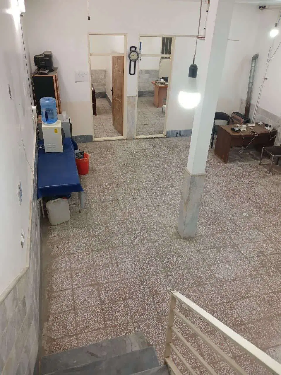 سه طبقه مسکونی تجاری