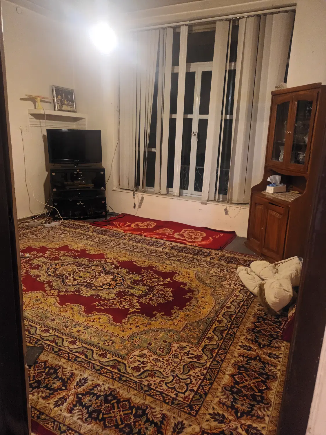 حیاط در کوی پرورش کوچه دقیق