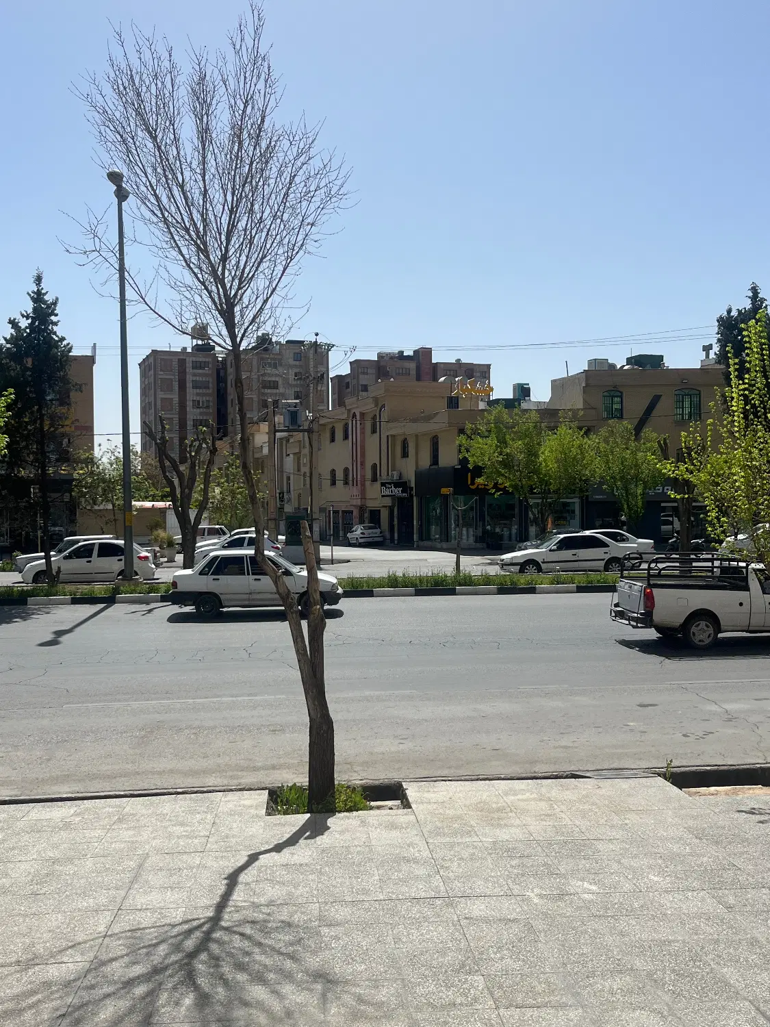 آپارتمان دوخوابه اول موسوی نژاد پشت باغ جنت