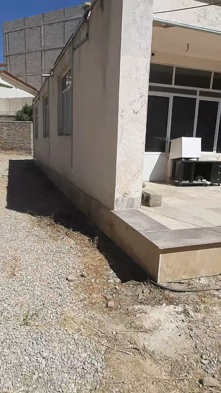 ۷۰۰ متر زمین ۱۳۰ متر مسکونی چهارباغ