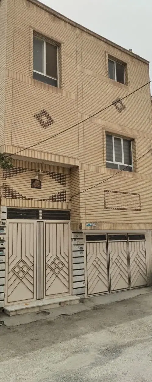 منزل دوطبقه