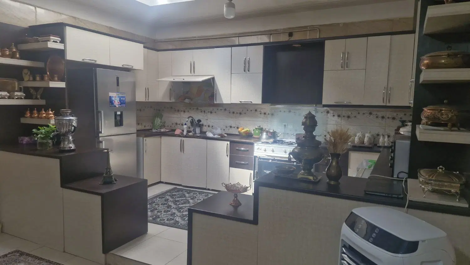 خانه ۳۸۳متر خیابان دستغیب شهرک چمران