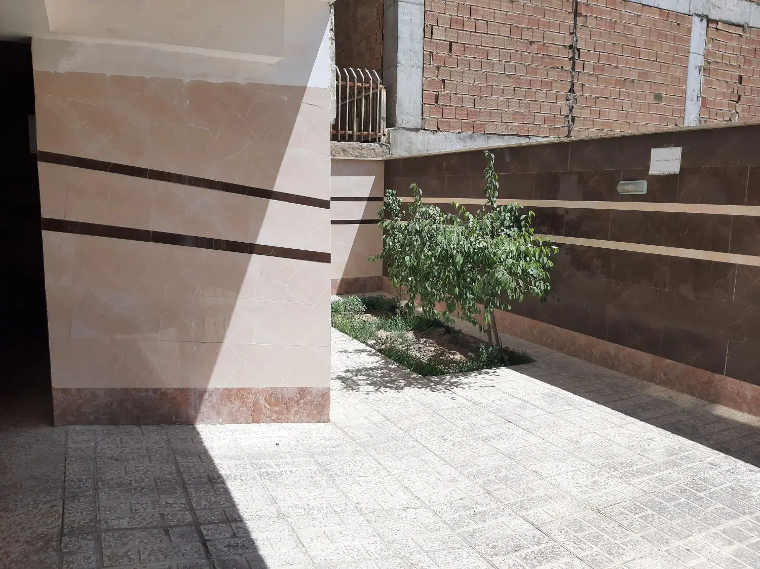 واحد ۱۰۰ متری