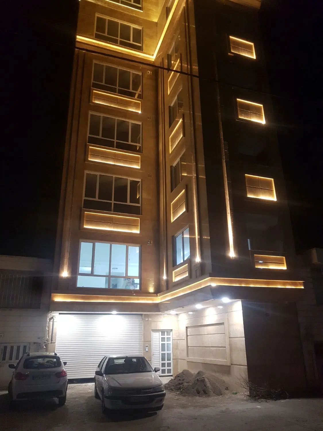 ۱۰۰متر اپارتمان درعبدالمطلب ۵۸ بزم ارا