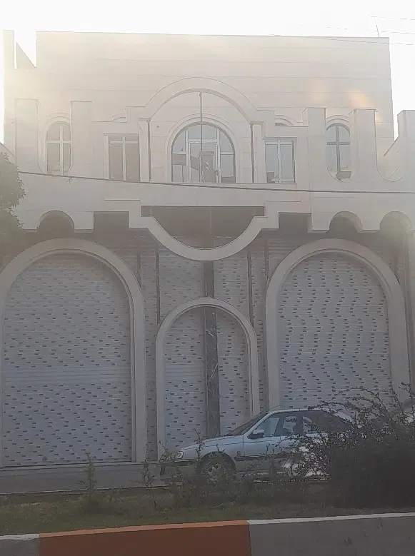 اجاره مغازه ۱۳۰خیابان سعدی با ۱۳۰ متر زیر زمین