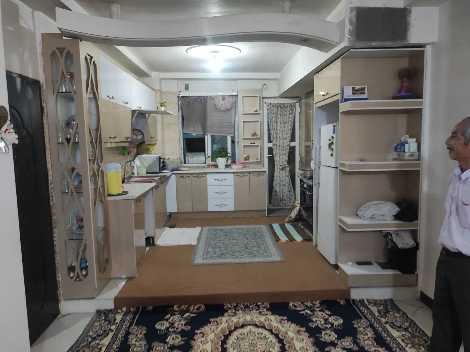 واحد ۹۶ متری سندار