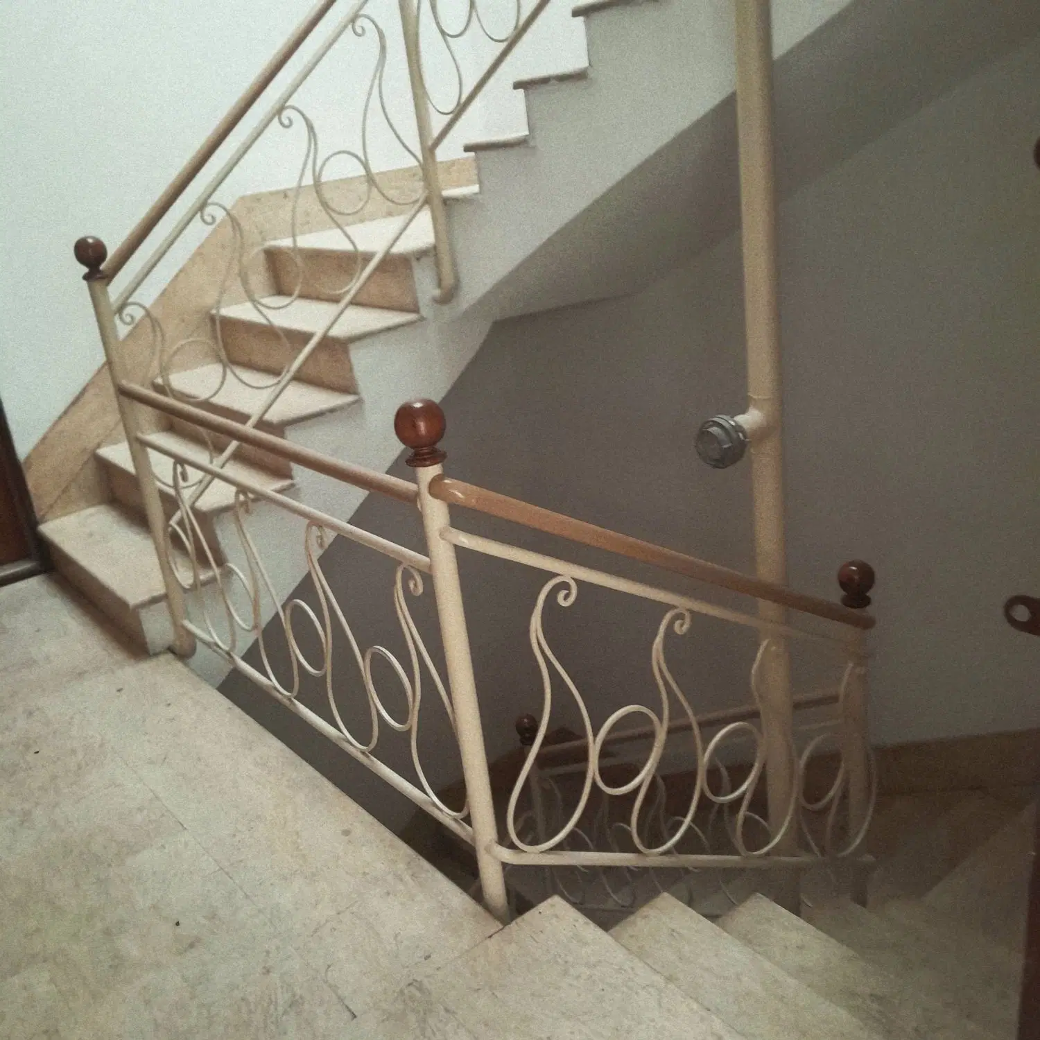 فروش آپارتمان۷۵متری گلسار بلوارسمیه