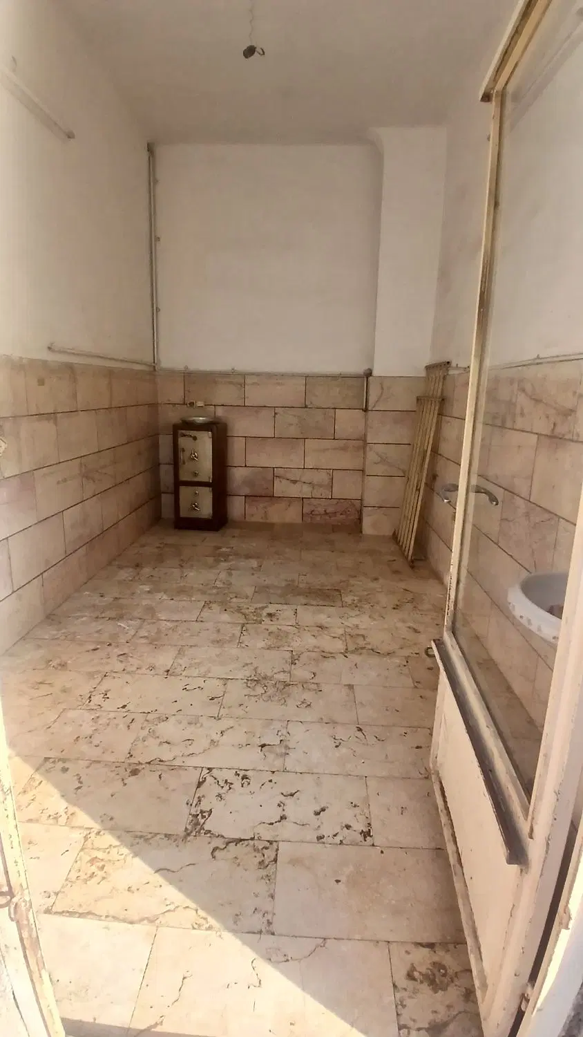 اجاره مغازه حدودا ۹ متر قرچک،شهرک فرهنگیان