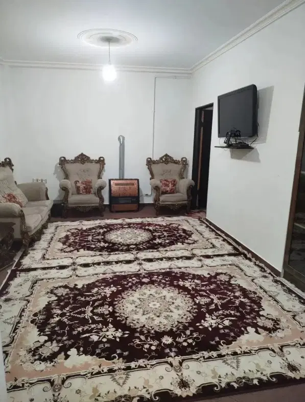 اقامتگاه شیک تمیز در مرکز شهر جوانرود با پارکینگ
