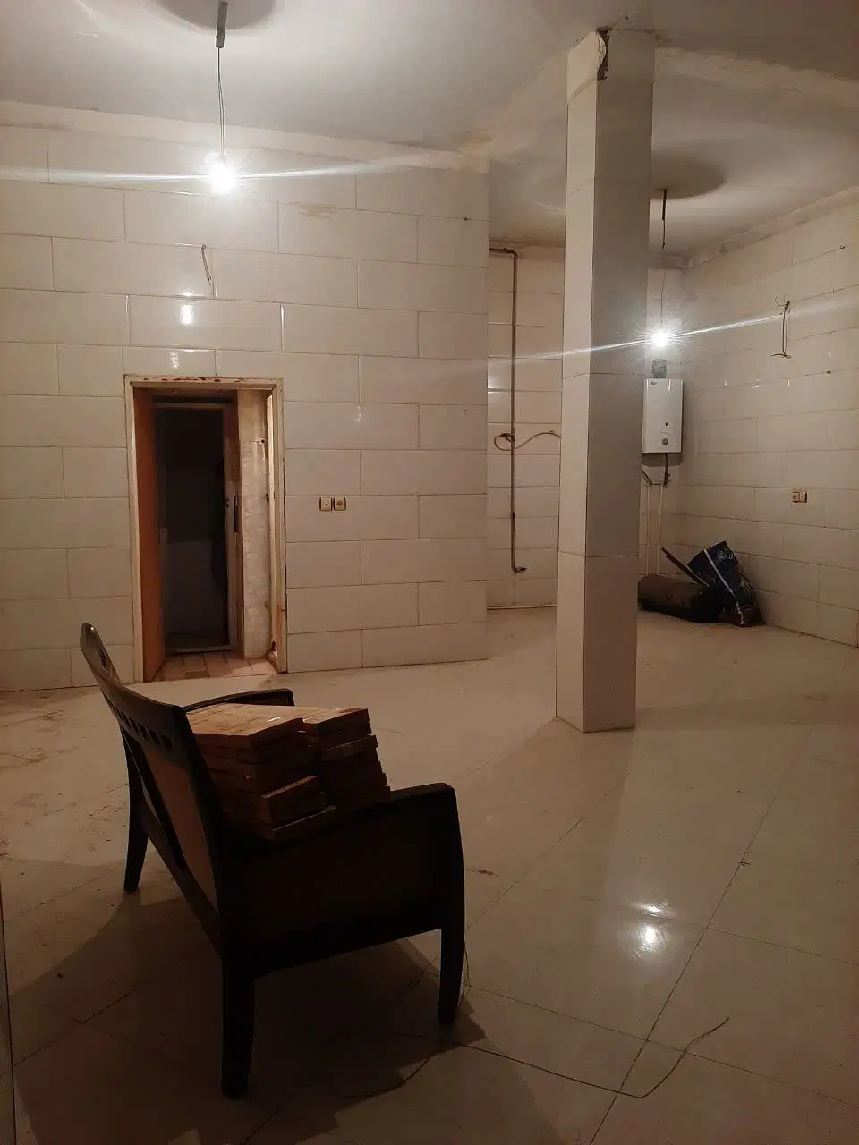 دو دهنه مغازه در سفیدار فروش هردوباهم