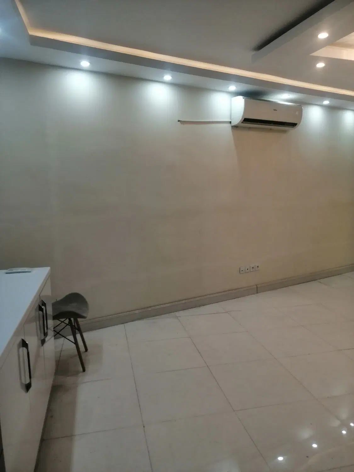 آپارتمان لبافی‌نژاد جمهوری