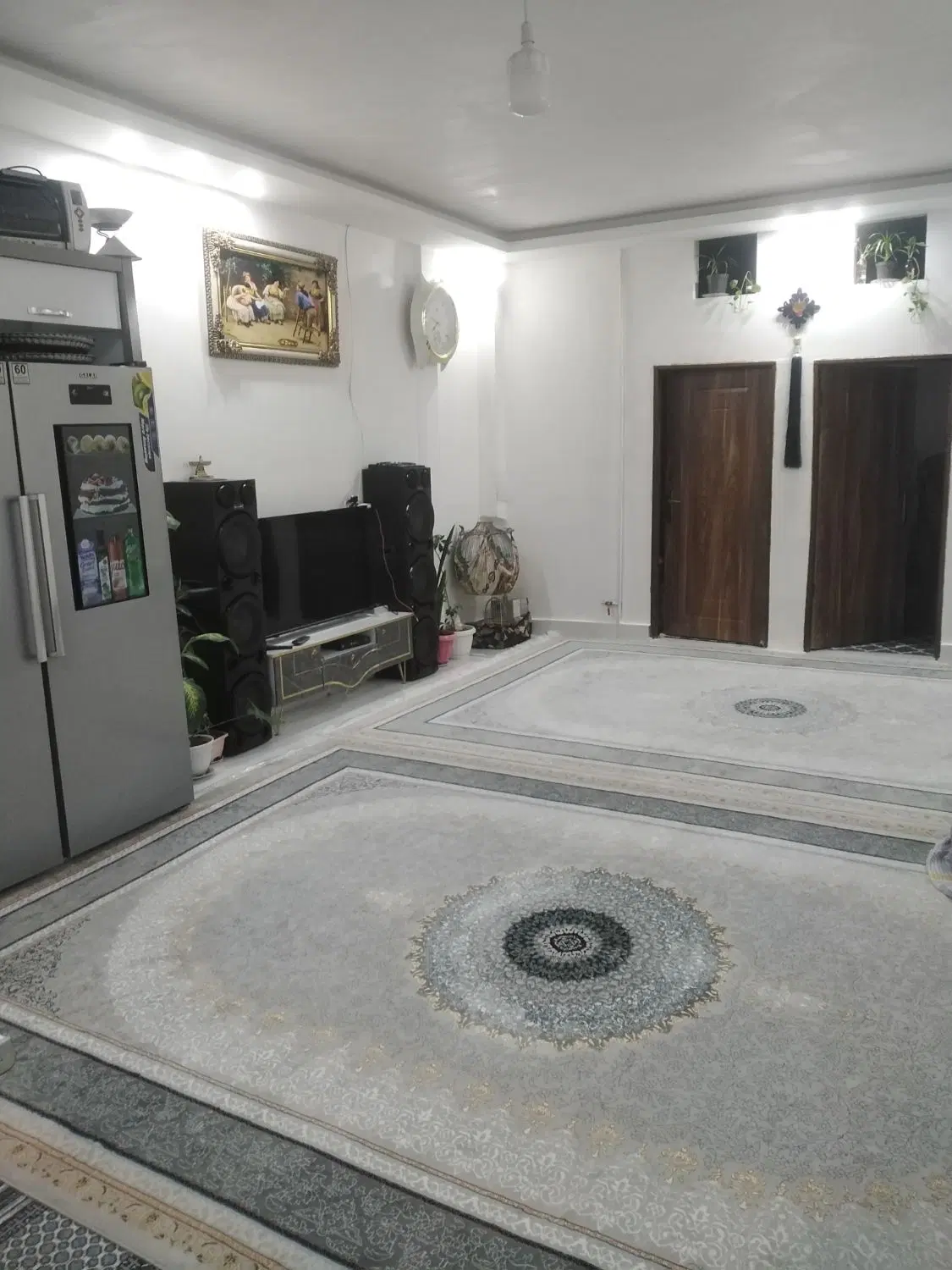 آپارتمان طبقه همکف ۹۰متری پارکینگ دار