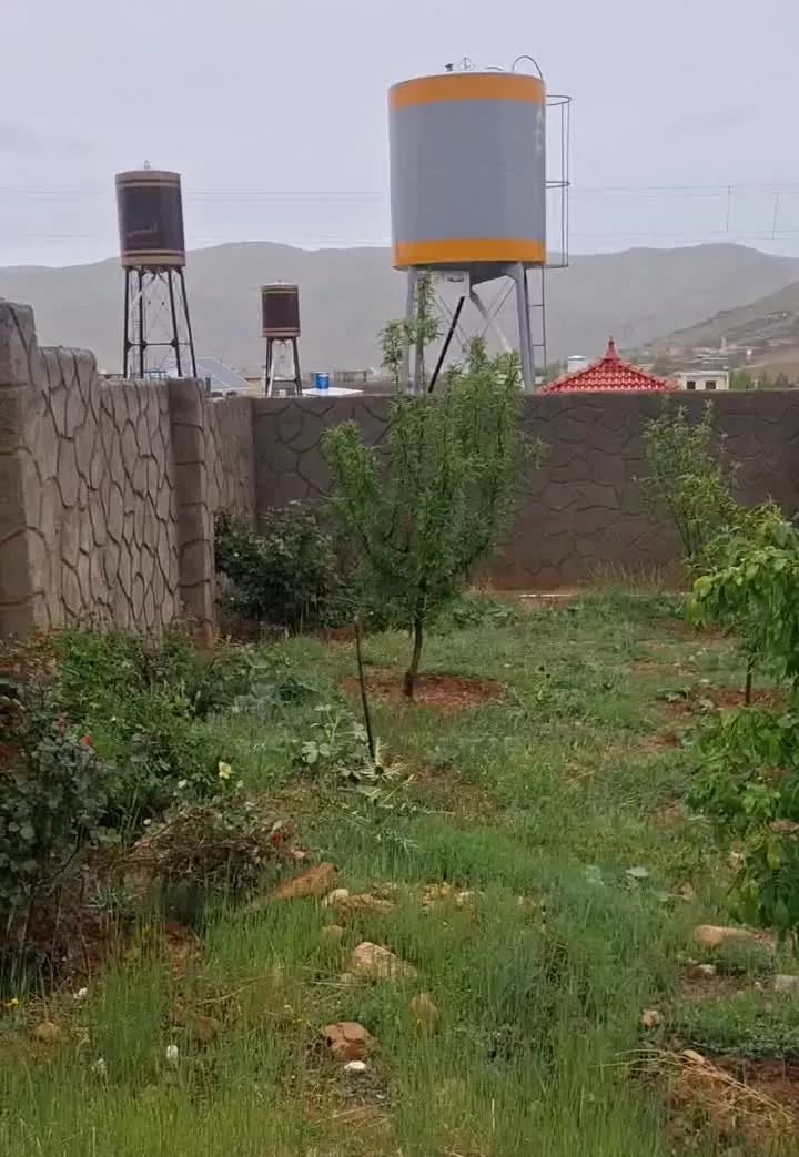 باغچه ۸۰۰متری کلستان