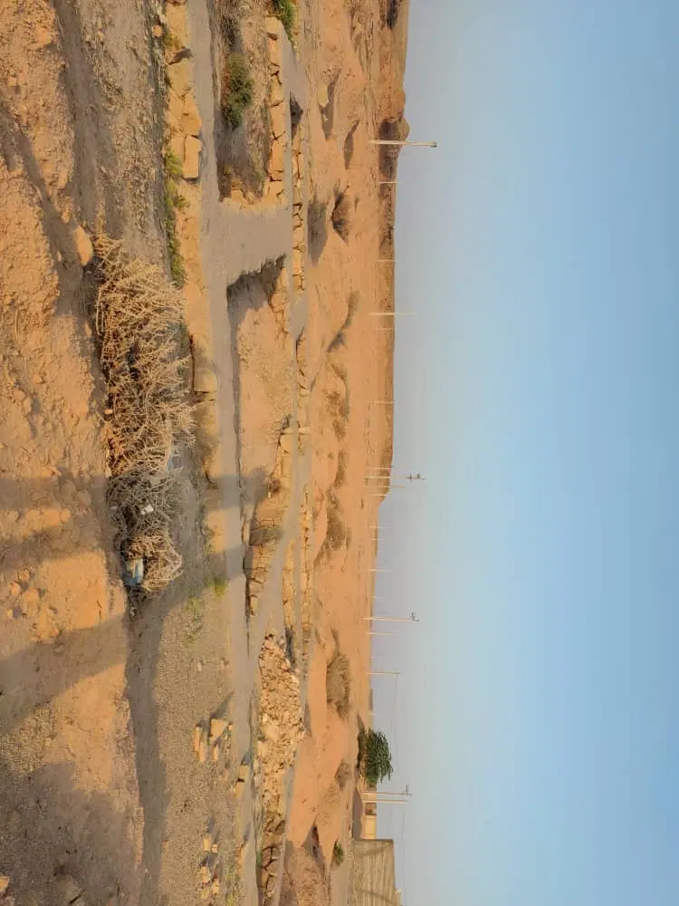 زمین۲۰۰ متر
