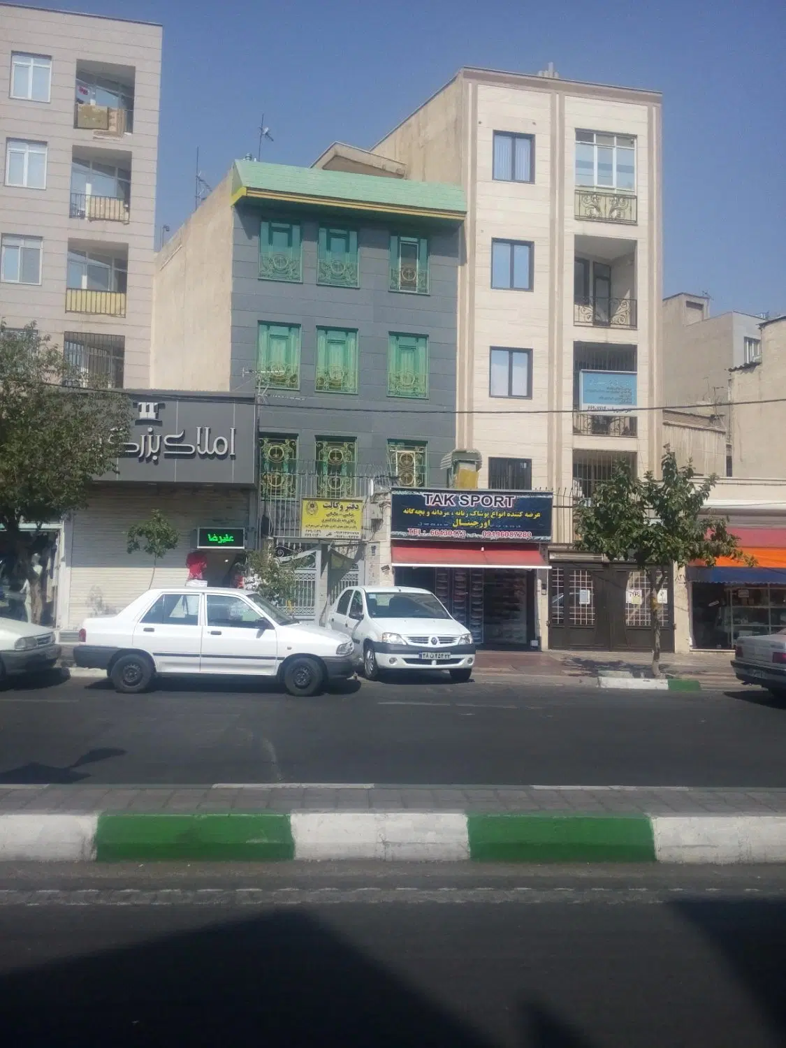 ۳ طبقه یکجا ۶۵ متری اداری مسکونی بر آذربایجان