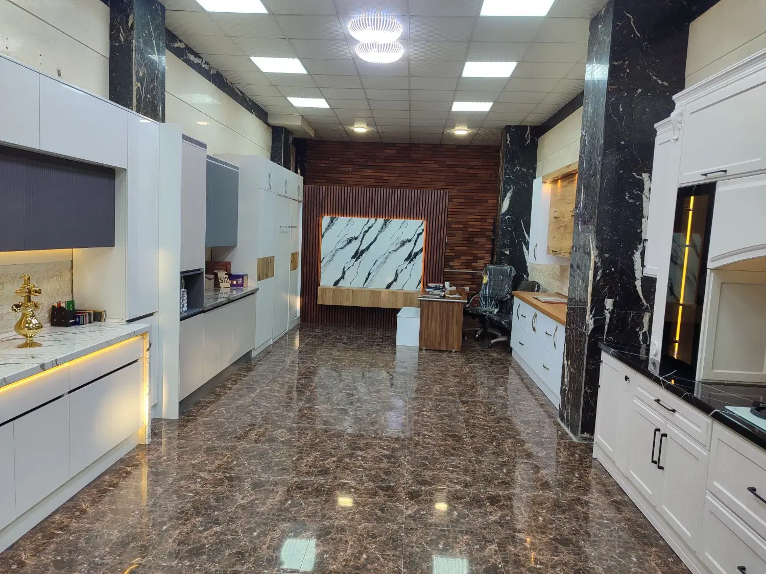 واگذاری مغازه اجاره ای کابینت با  دکور
