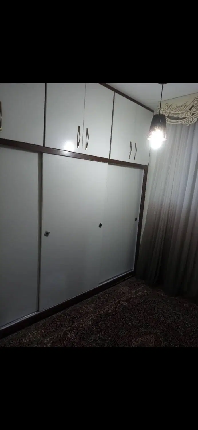 تک واحدی شیک دوبر نور