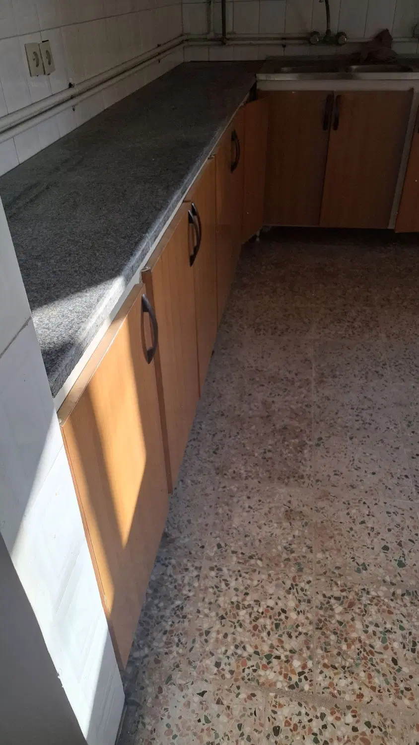 اجاره ای ملک تجاری ومسکونی