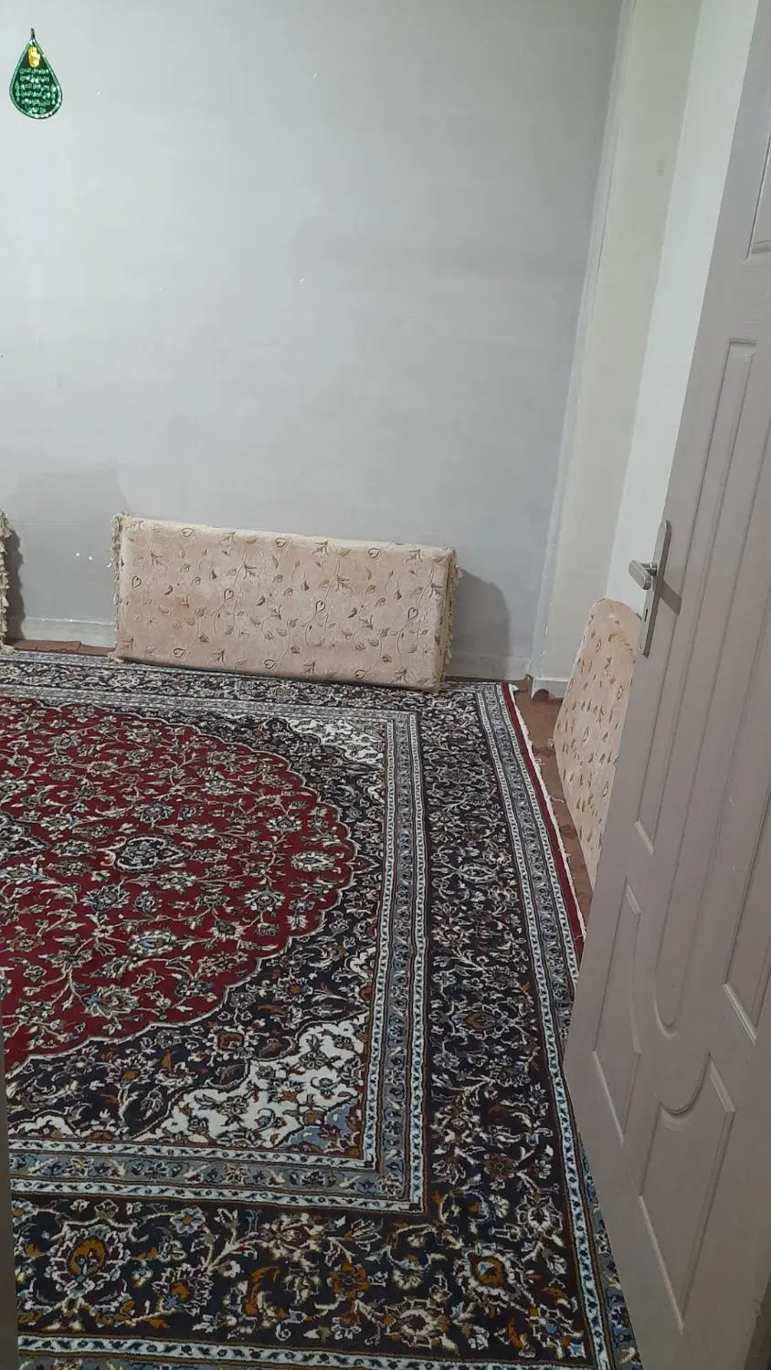 یک واحد آپارتمان دوخوابه.مساحت102متری