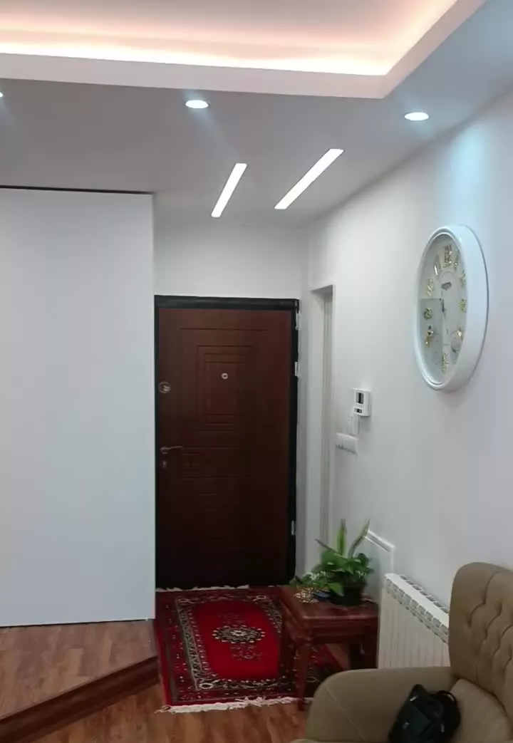 اپارتمان 83 متری _ ریز متراژ _ دانشگاه