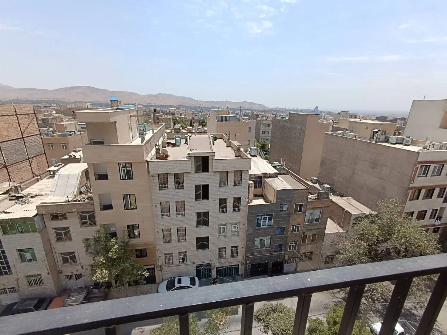 ۱۰۰ متری نوساز کلید نخورده