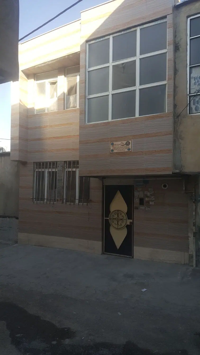 خانه دوطبقه ۶۲ متری شهیاد