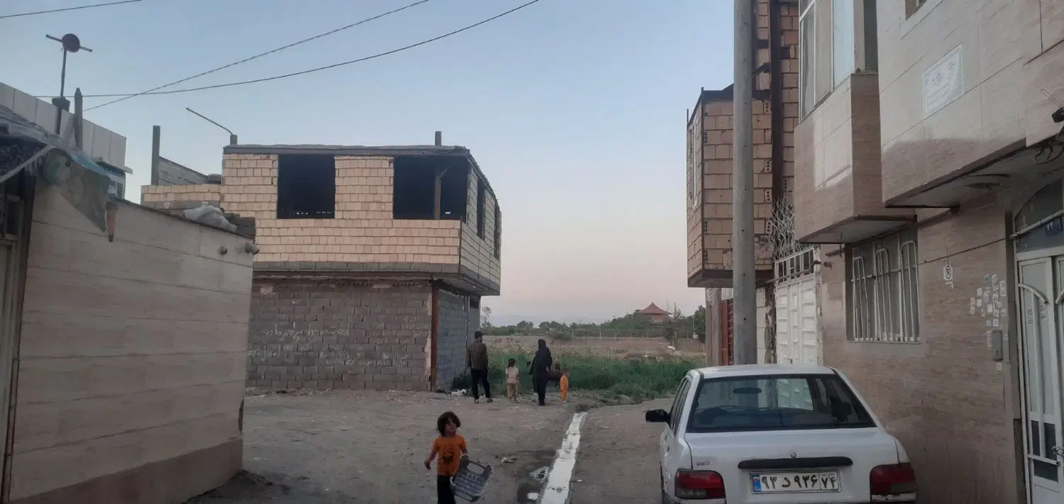 خانه دوطبقه دونبش با۱۰مترحاشیه