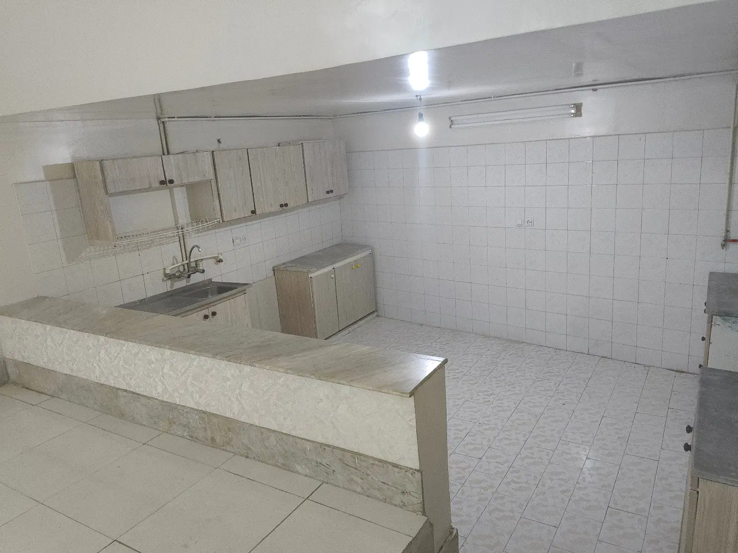 منزل مسکونی ابتدای سالاریه  بازسازی 1403 اکازیون