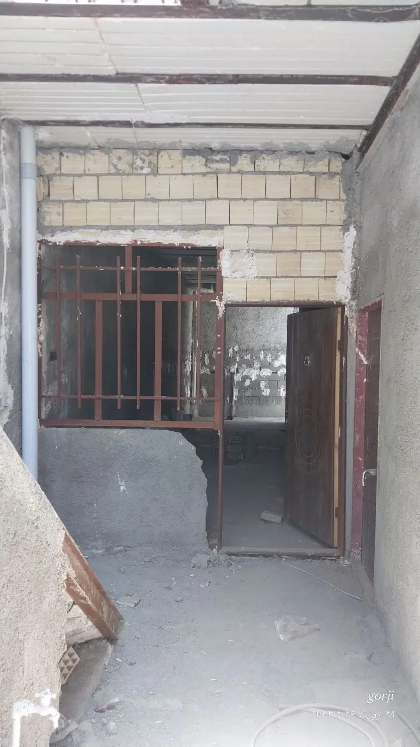 ۱۰۶ متر زمین نیمه ساز ۲ طبقه در پرندک