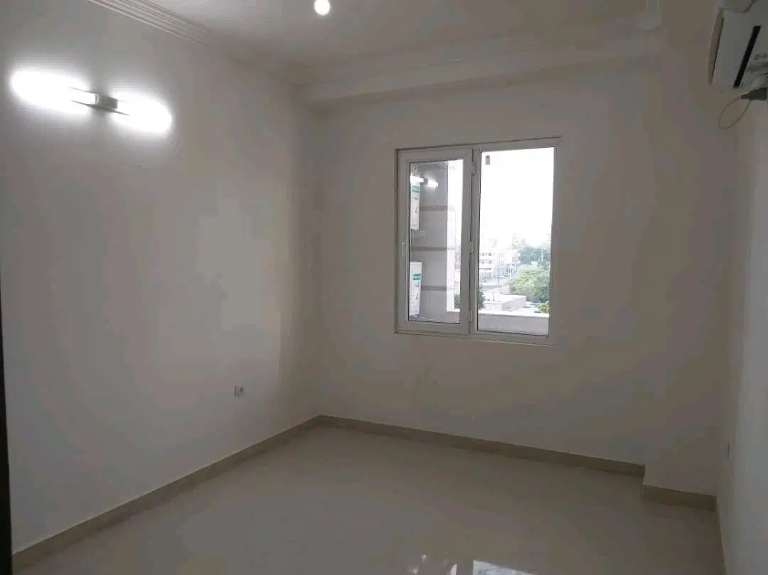آپارتمان ۲ خواب نوساز ۱۱۰متر_ بلوار امام