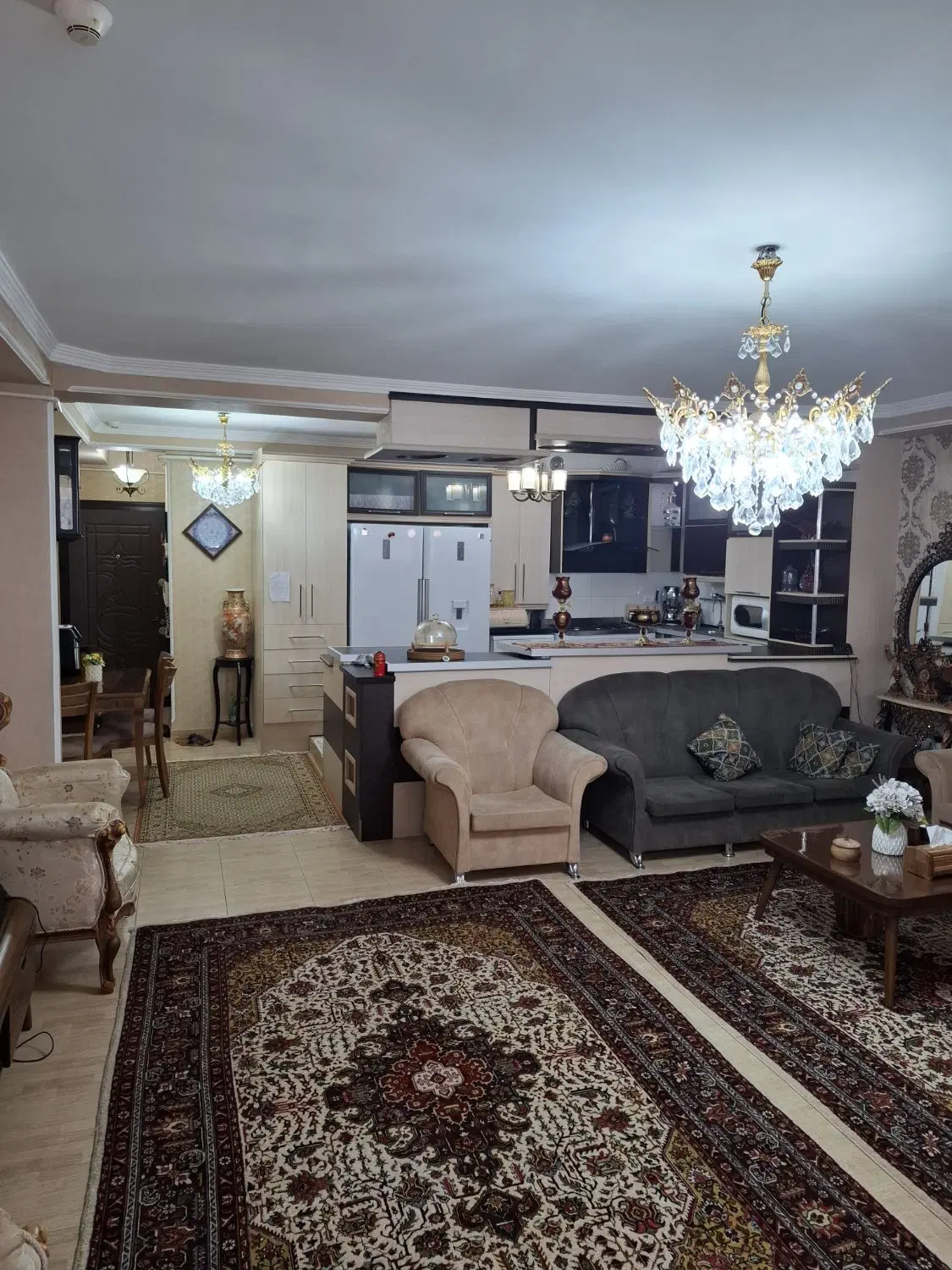 فروش آپارتمان امیرکبیر کوی فیروز ابوریحان نصف راه