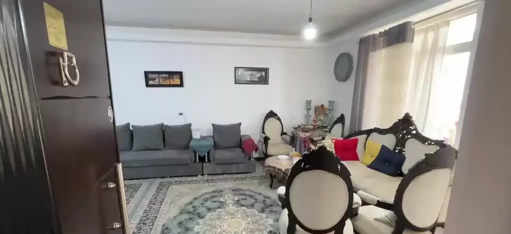 فروش طبقه اول ملکی از منزل دو طبقه ویلایی رکن اباد
