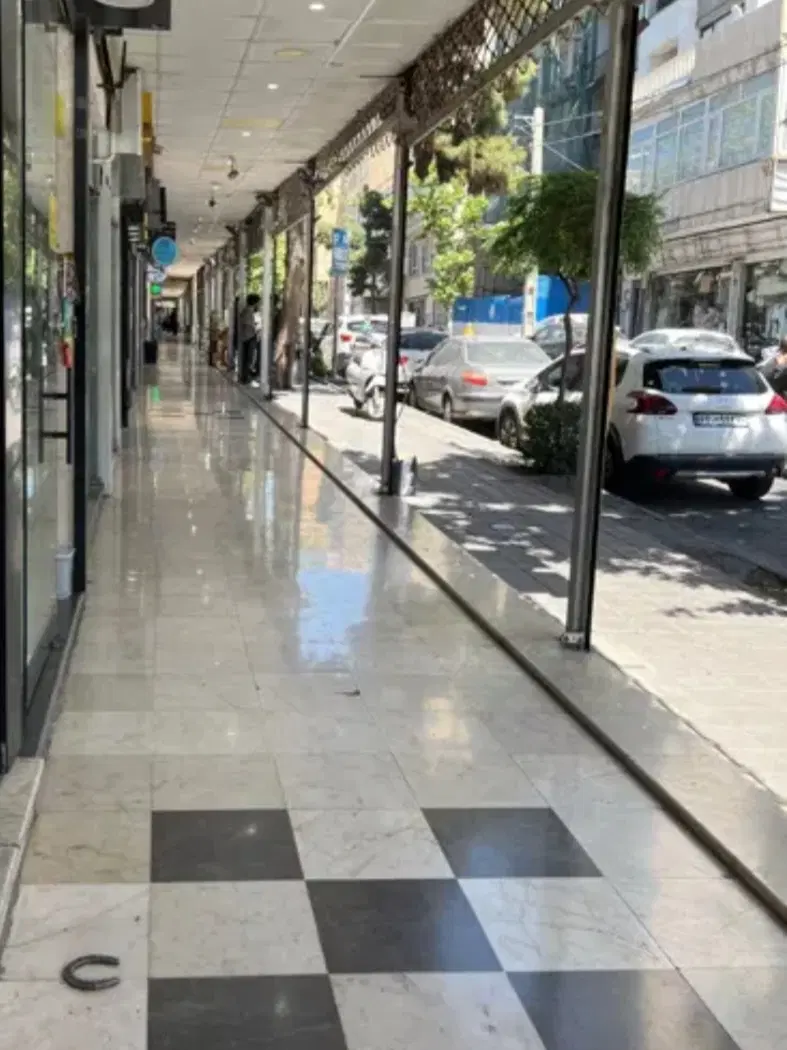 ۵۴ متر کف ۱۳ متر بالکن بر اصلی گیشا موقعیت عالی